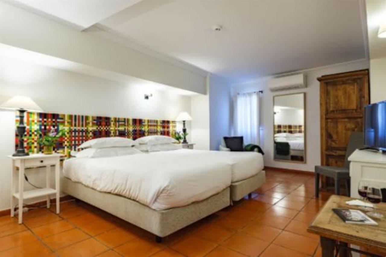 Adc - Albergaria Do Calvario - By Unlock Hotels Evora Bagian luar foto