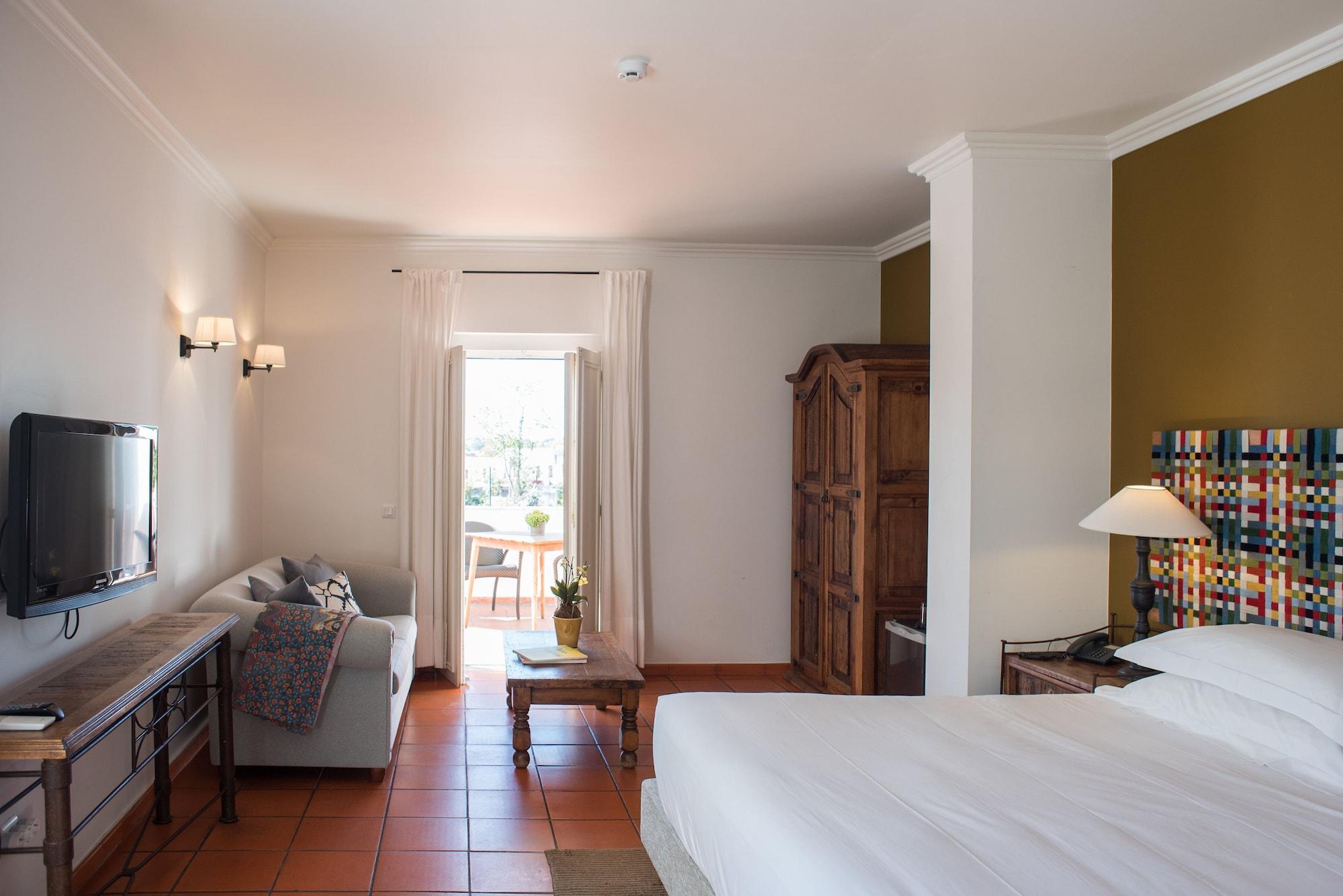 Adc - Albergaria Do Calvario - By Unlock Hotels Evora Bagian luar foto