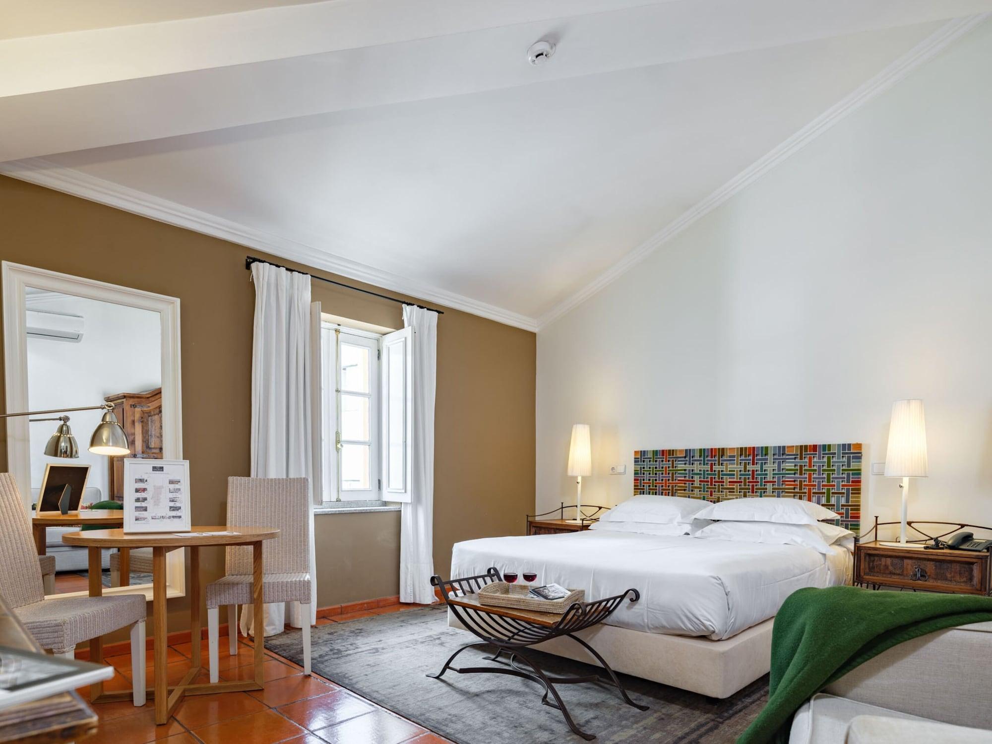 Adc - Albergaria Do Calvario - By Unlock Hotels Evora Bagian luar foto
